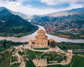 Guide certification in Georgia from 2026: new rules for foreigners and locals